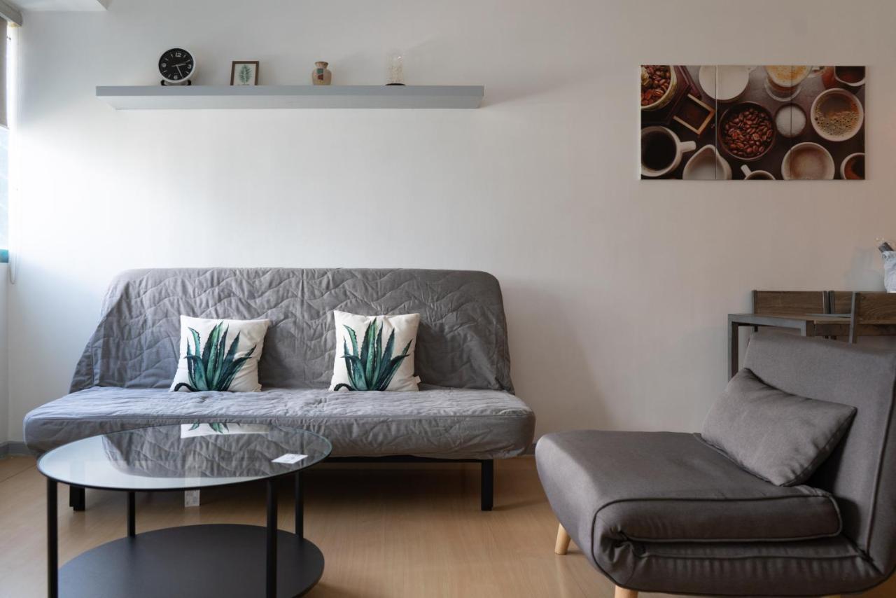 Prime Avant Bgc Location Apartments By Ph Staycation Manila Eksteriør billede