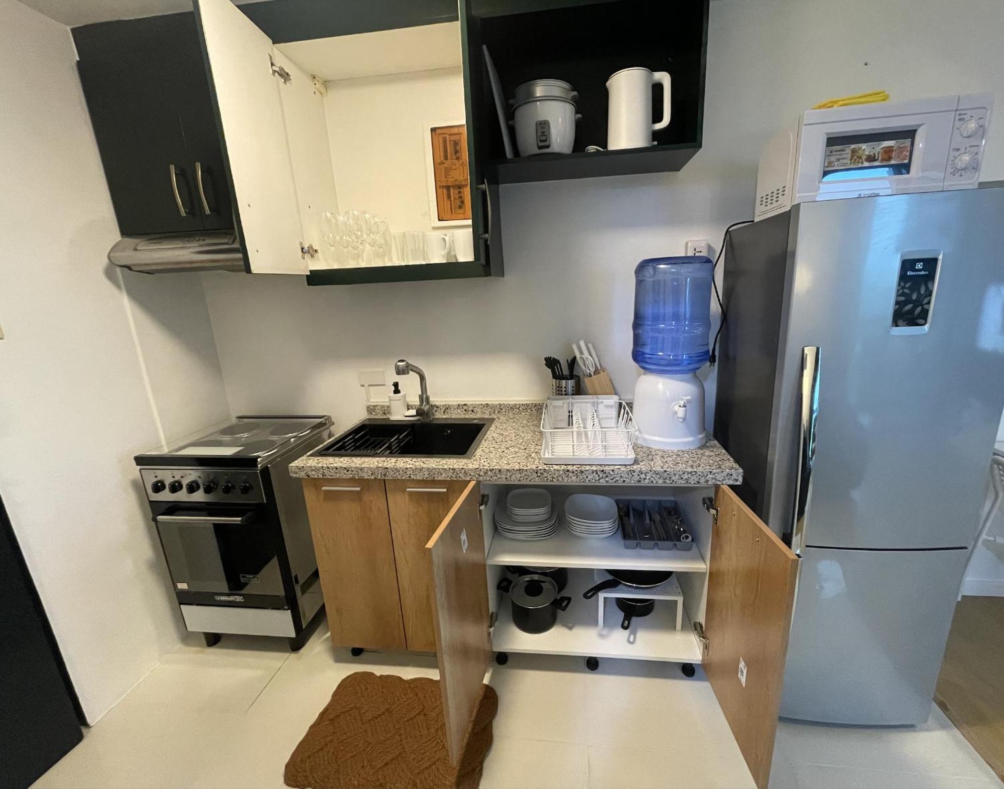 Prime Avant Bgc Location Apartments By Ph Staycation Manila Eksteriør billede