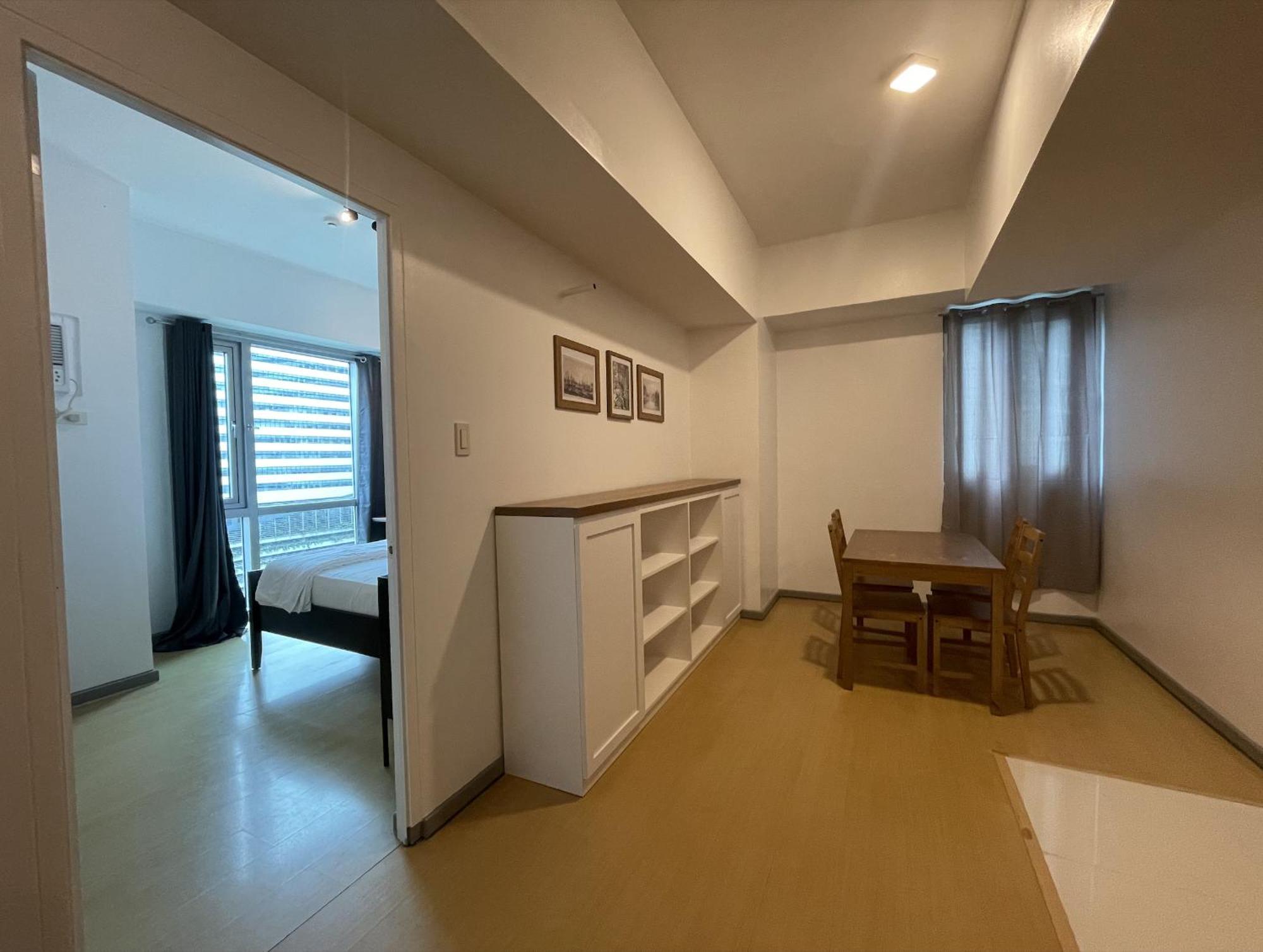 Prime Avant Bgc Location Apartments By Ph Staycation Manila Eksteriør billede