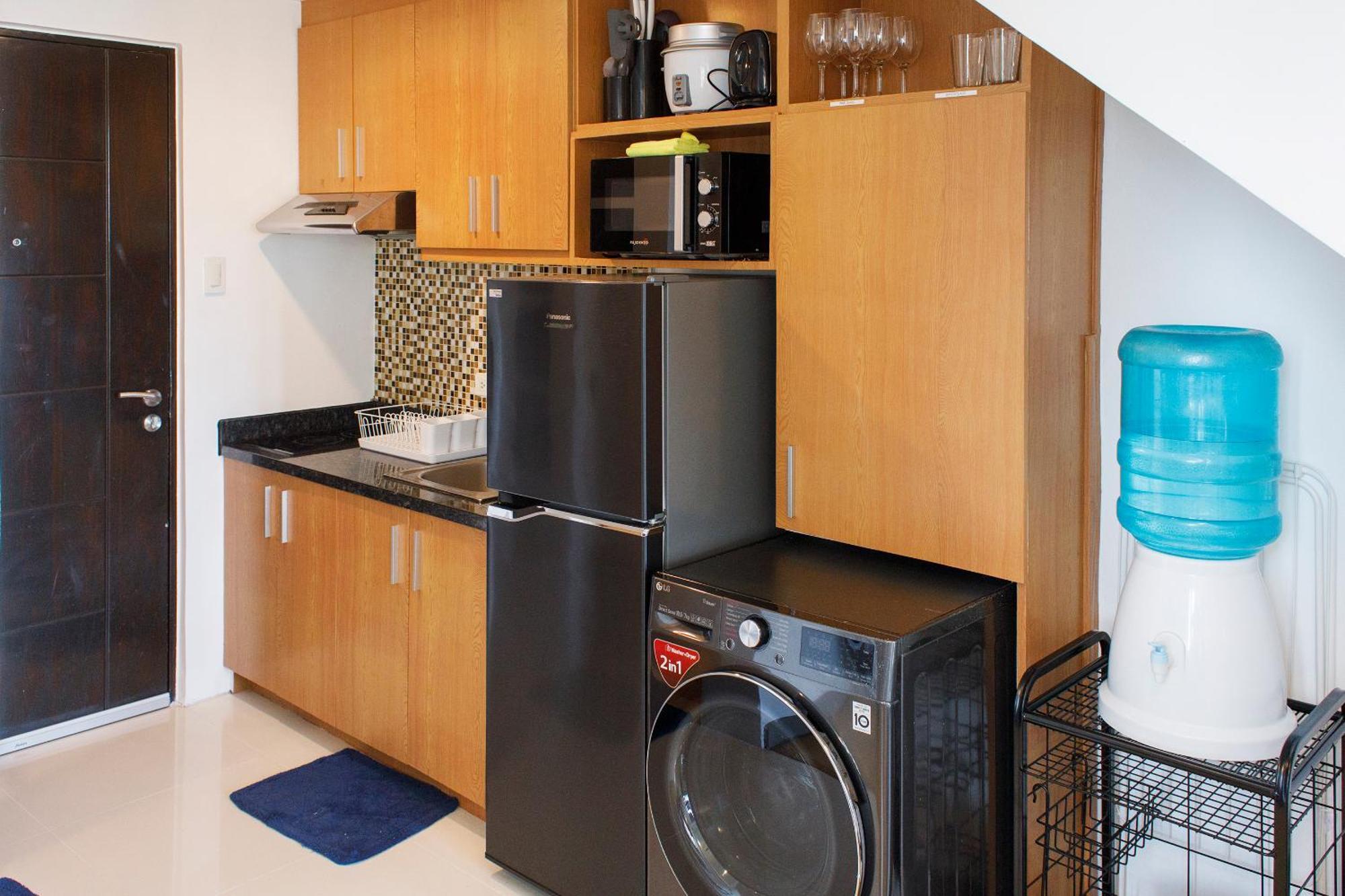 Prime Avant Bgc Location Apartments By Ph Staycation Manila Eksteriør billede