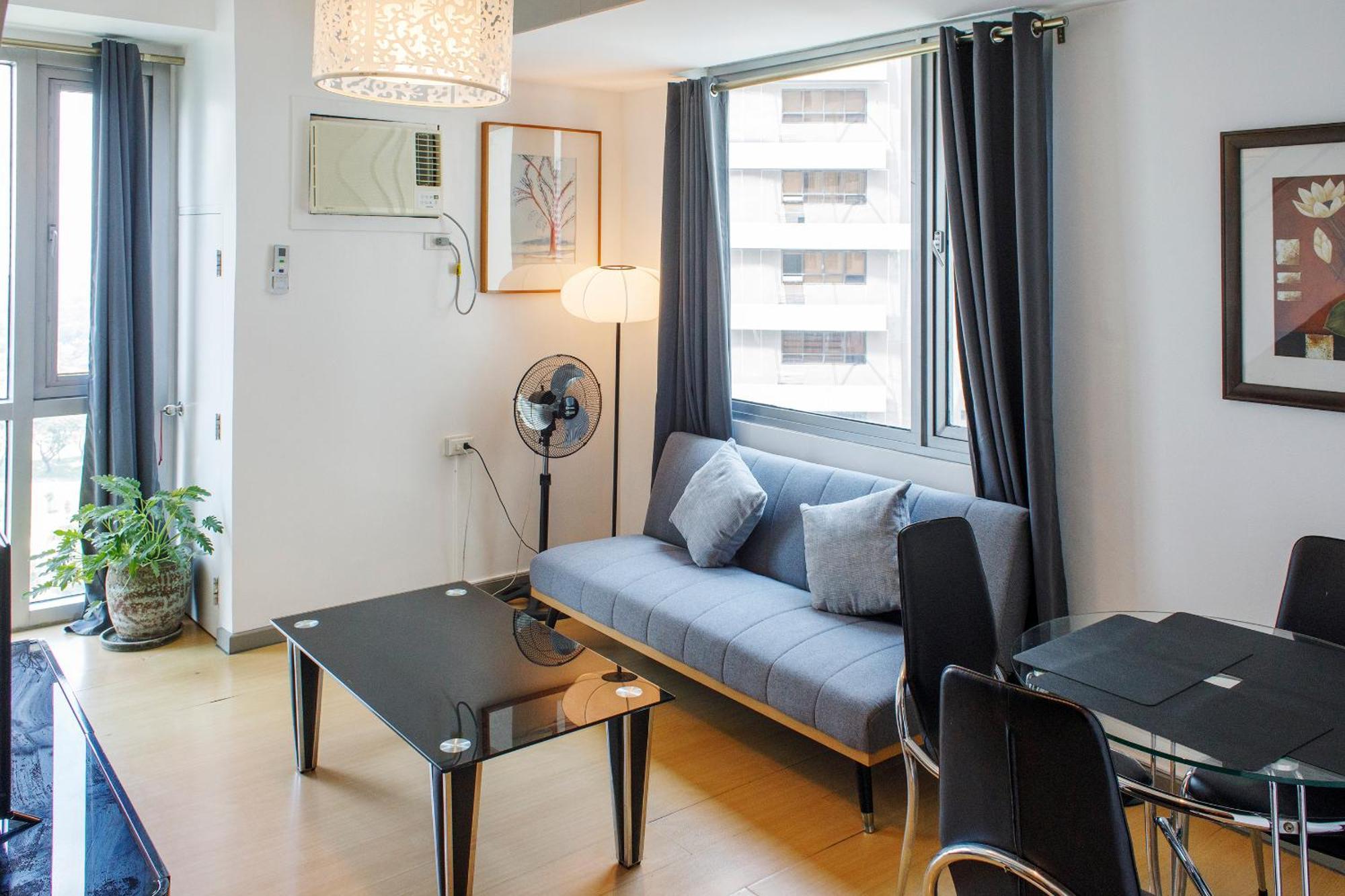 Prime Avant Bgc Location Apartments By Ph Staycation Manila Eksteriør billede