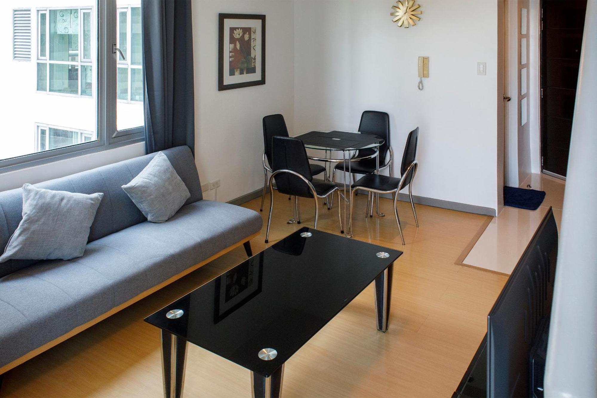 Prime Avant Bgc Location Apartments By Ph Staycation Manila Eksteriør billede