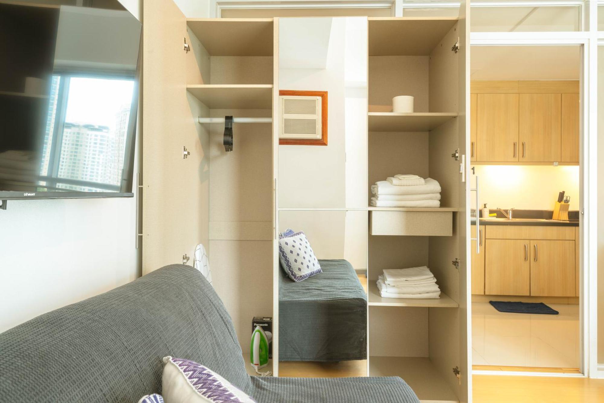 Prime Avant Bgc Location Apartments By Ph Staycation Manila Eksteriør billede