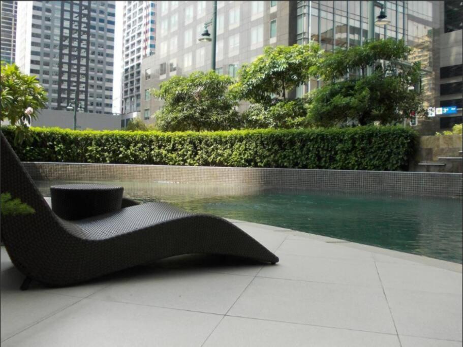 Prime Avant Bgc Location Apartments By Ph Staycation Manila Eksteriør billede